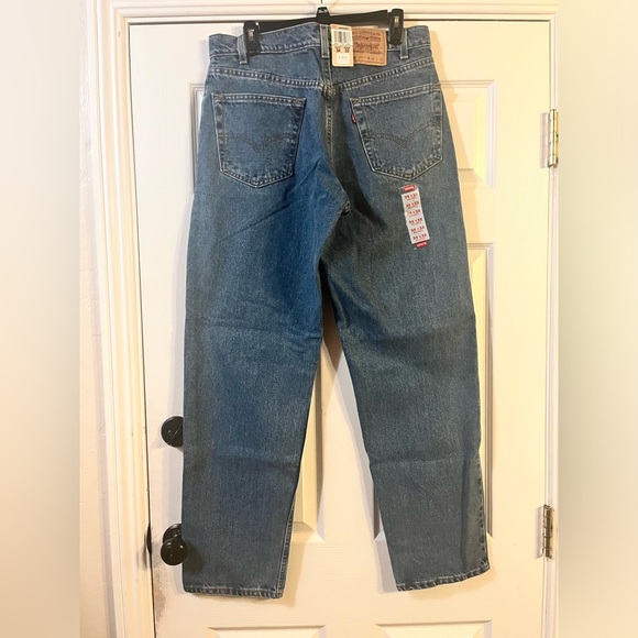 Levi’s 550 Relaxed Fit Jeans - Picture 2 of 4